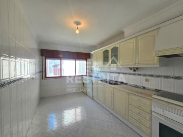 Apartamento T2 para Venda em Algueirão-Mem Martins