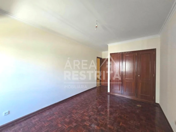 Apartamento T2 para Venda em Algueirão-Mem Martins Foto 20