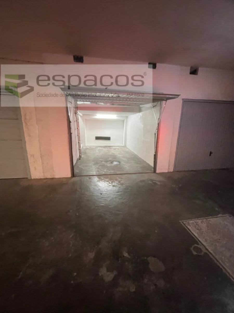 Apartamento T3 para Venda em Moscavide e Portela Foto 26