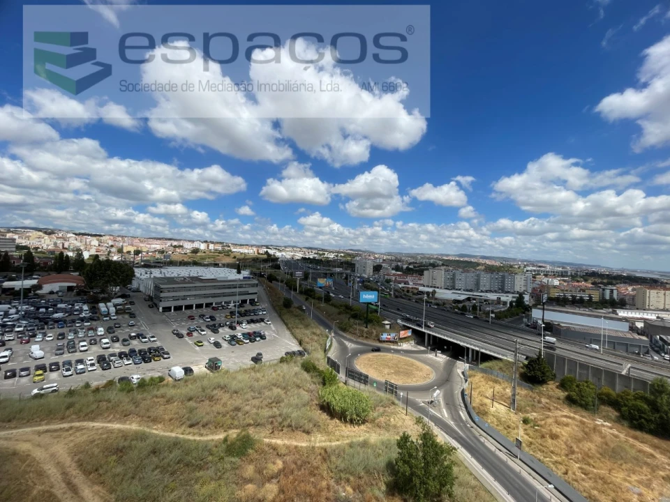 Apartamento T3 para Venda em Moscavide e Portela Foto 15