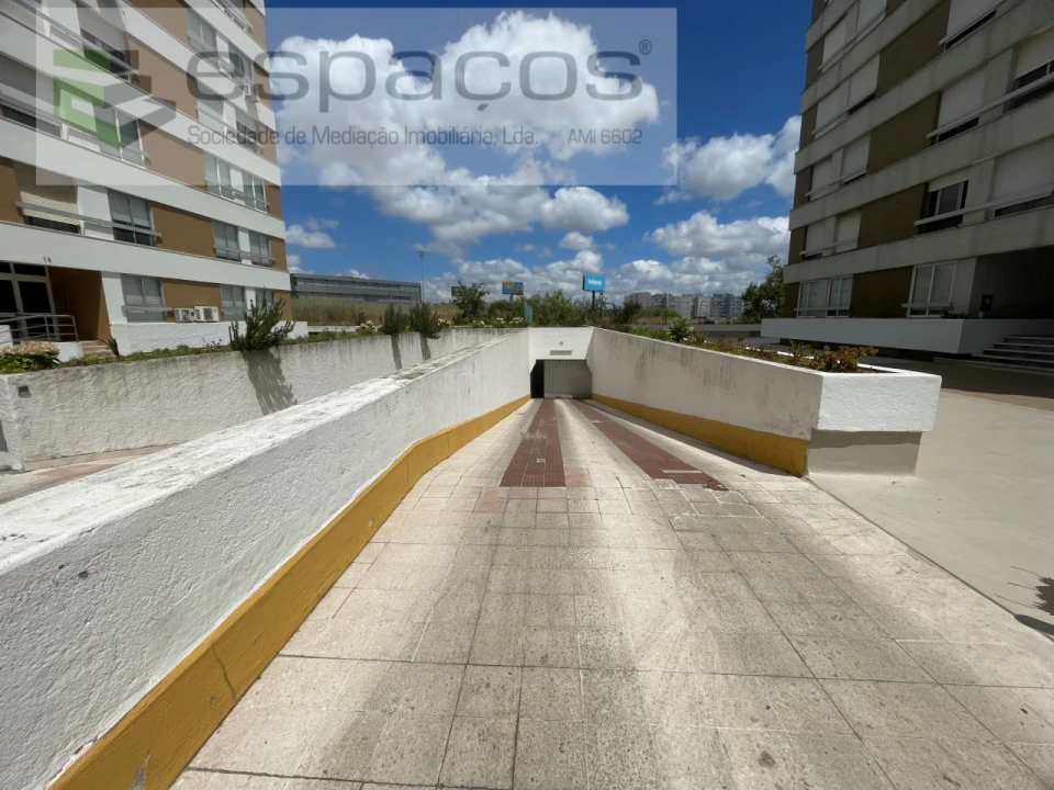 Apartamento T3 para Venda em Moscavide e Portela Foto 29