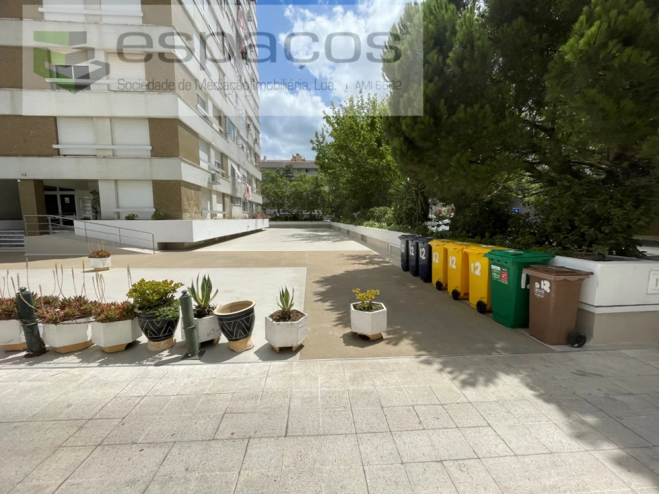 Apartamento T3 para Venda em Moscavide e Portela Foto 30