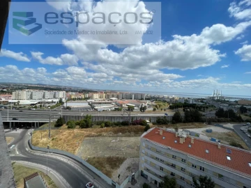 Apartamento T3 para Venda em Moscavide e Portela