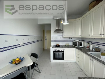 Apartamento T3 para Venda em Moscavide e Portela