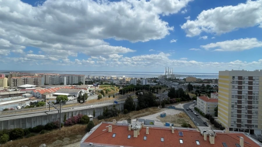 Apartamento T3 para Venda em Moscavide e Portela