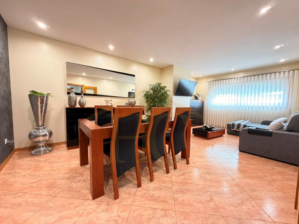 Apartamento T2 para Venda em Vila do Conde Foto 3