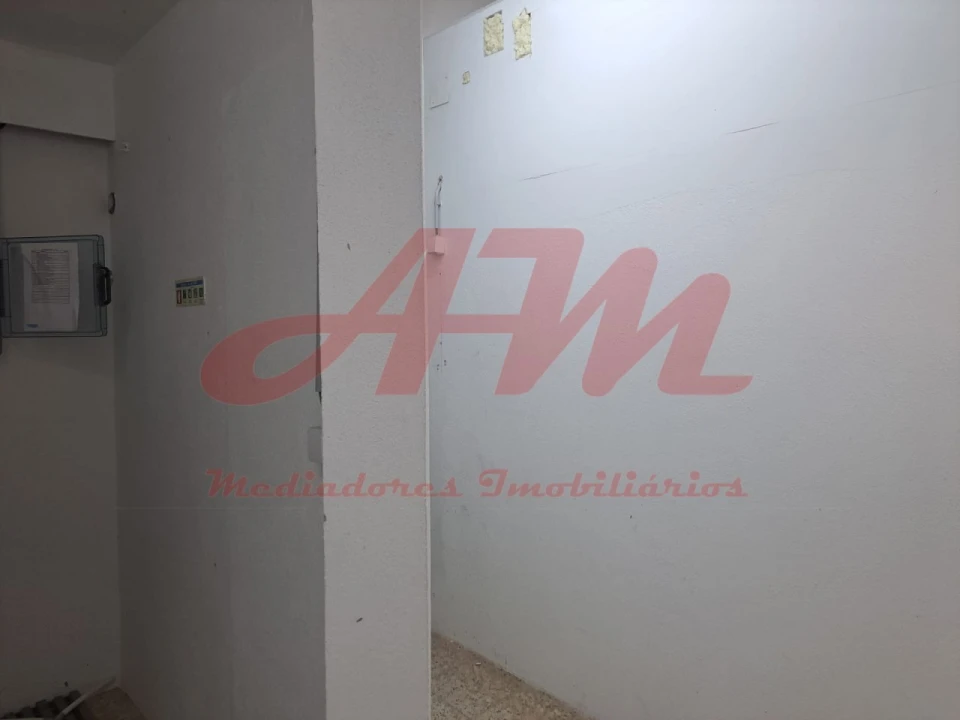 Armazém para Arrendamento em Mina de Água Foto 25