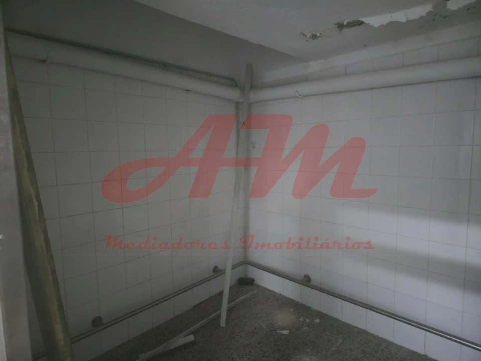 Armazém para Arrendamento em Mina de Água Foto 42