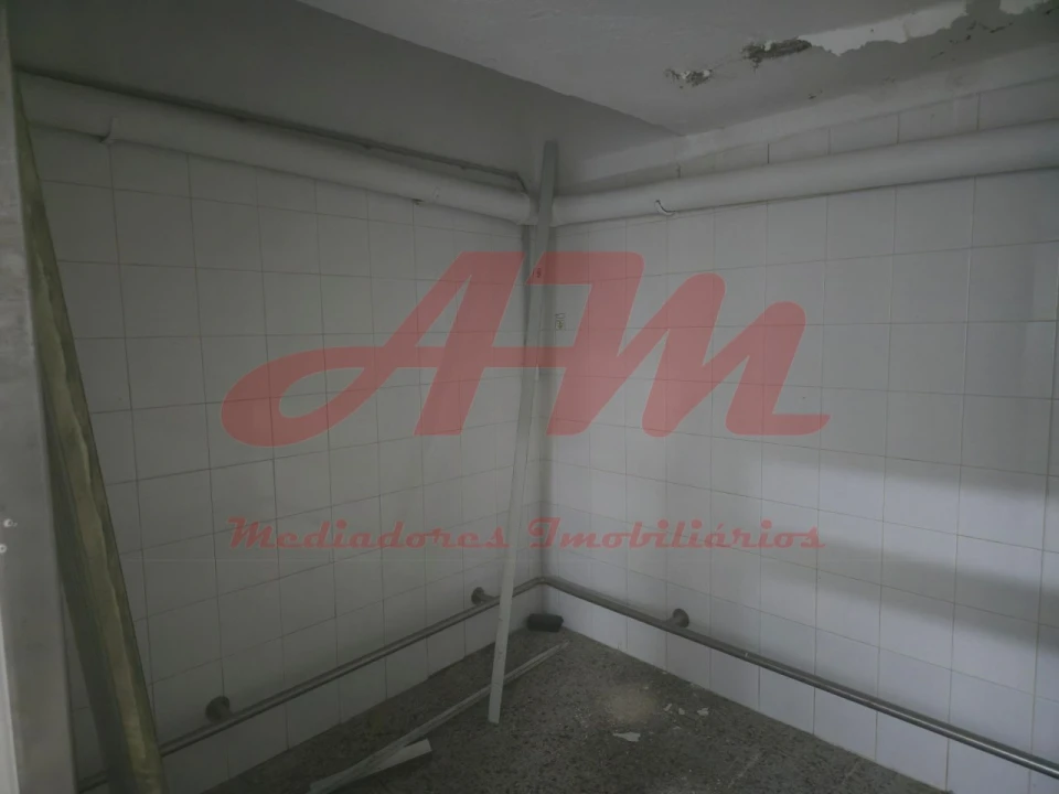 Armazém para Arrendamento em Mina de Água Foto 44