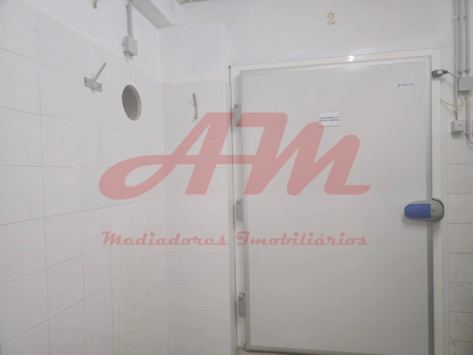 Armazém para Arrendamento em Mina de Água Foto 46