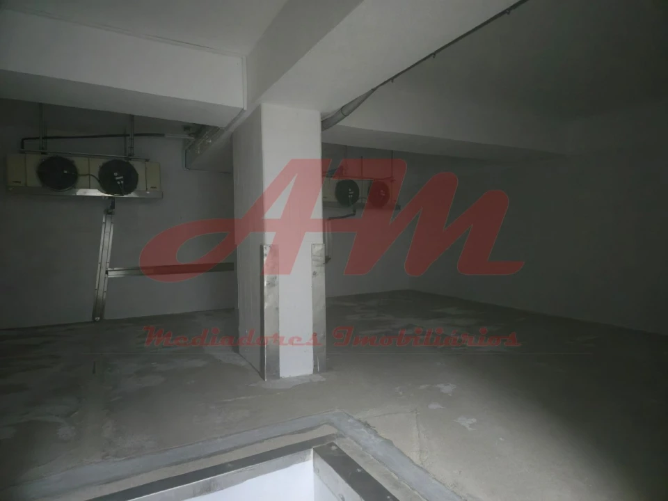 Armazém para Arrendamento em Mina de Água Foto 47