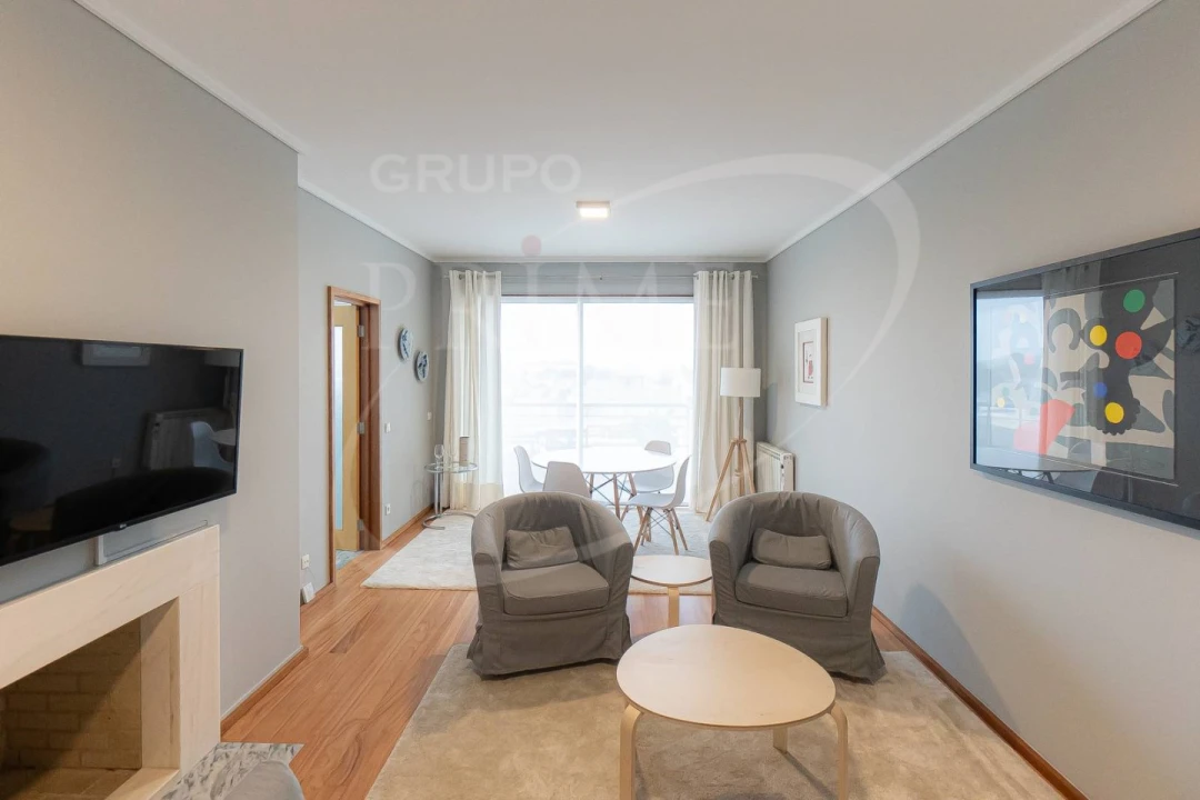 Apartamento T2 para Arrendamento em Aldoar, Foz do Douro e Nevogilde Foto 8