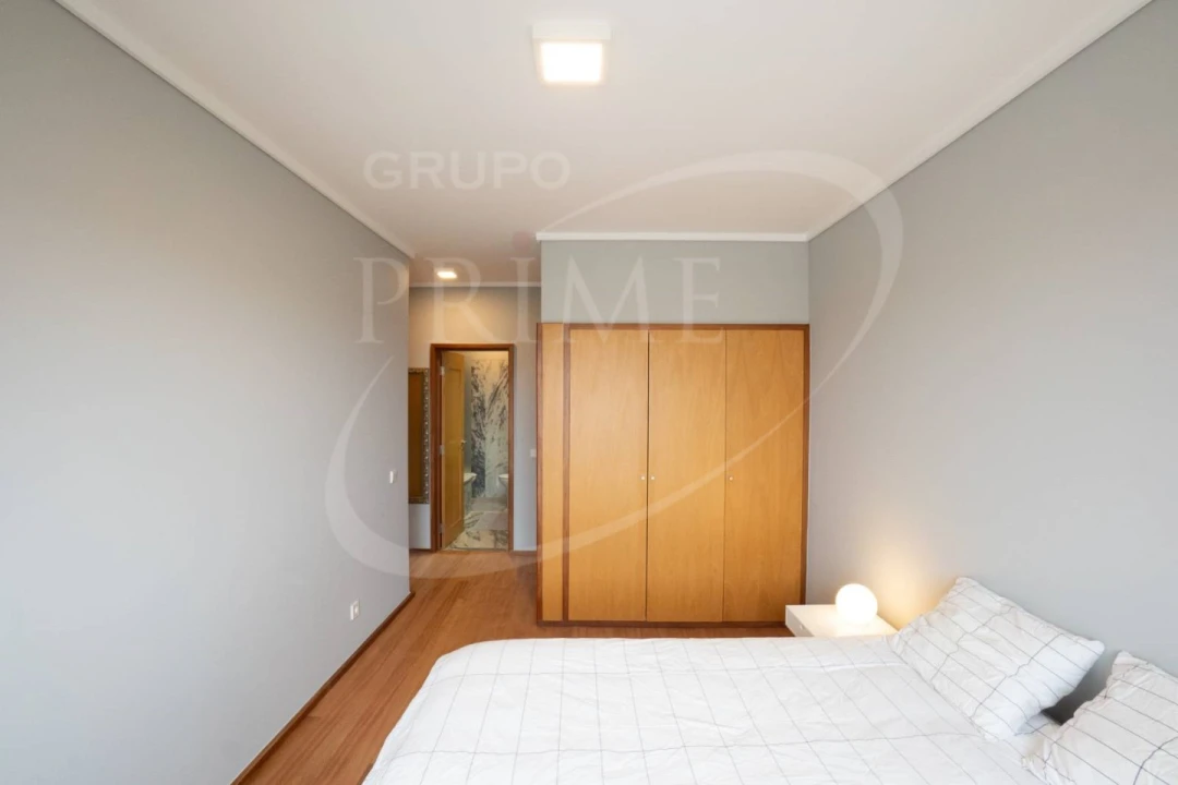 Apartamento T2 para Arrendamento em Aldoar, Foz do Douro e Nevogilde Foto 22