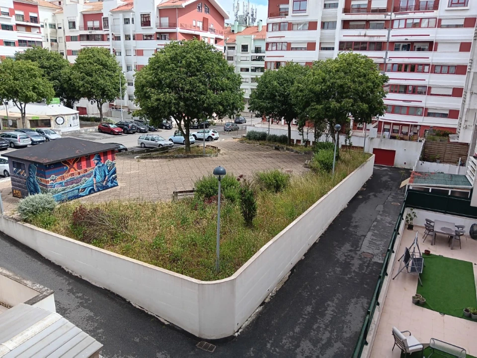 Apartamento T2 para Venda em Algueirão-Mem Martins Foto 1