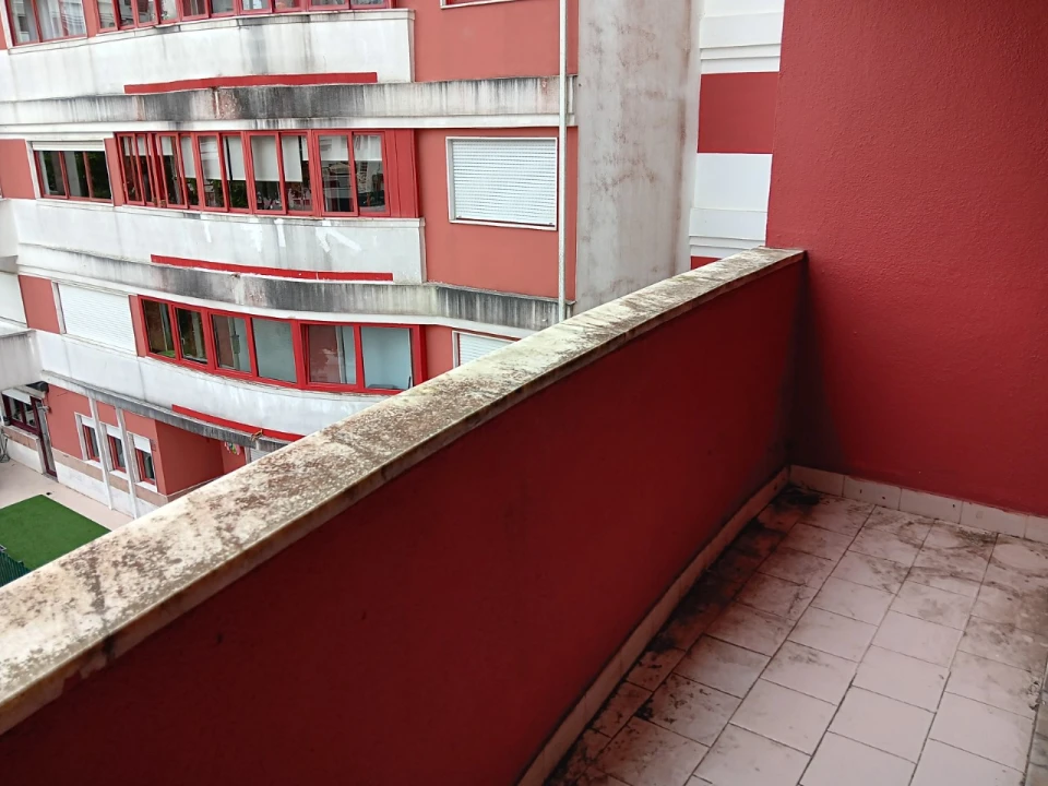 Apartamento T2 para Venda em Algueirão-Mem Martins Foto 14