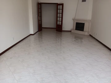 Apartamento T2 para Venda em Algueirão-Mem Martins
