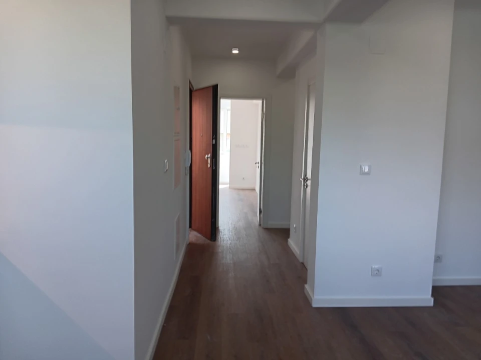 Apartamento T2 para Venda em Venteira Foto 8