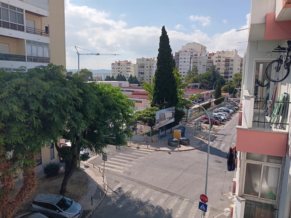 Apartamento T2 para Venda em Venteira Foto 13