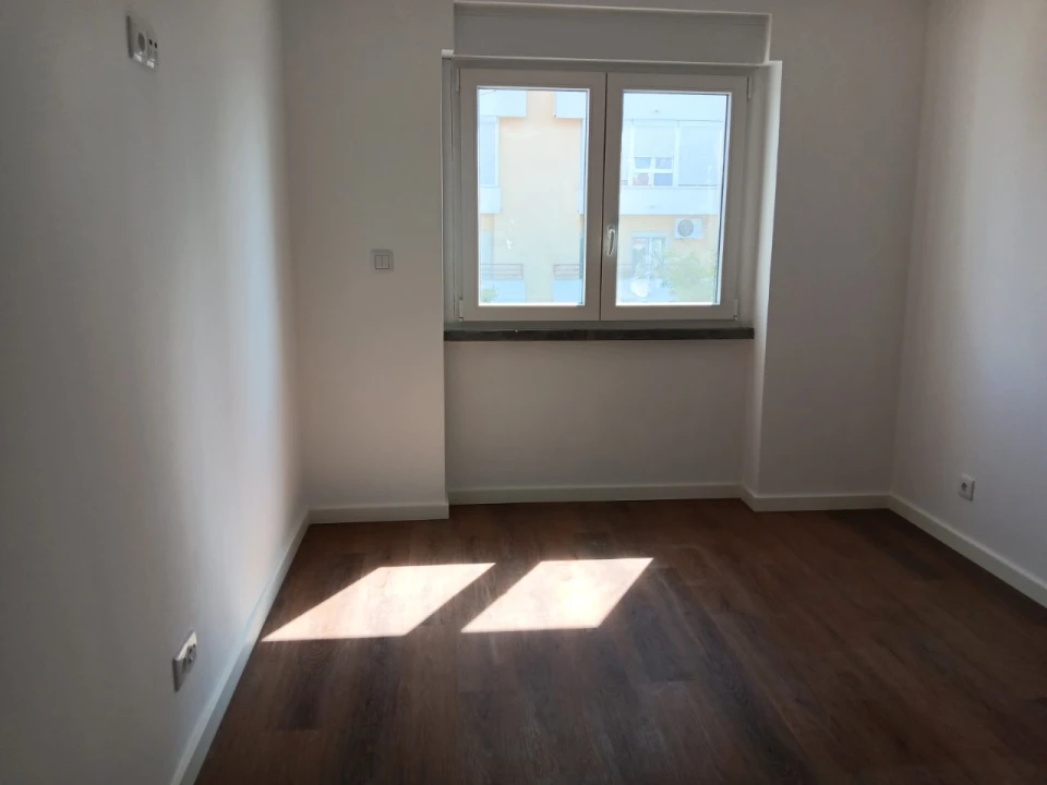 Apartamento T2 para Venda em Venteira Foto 14