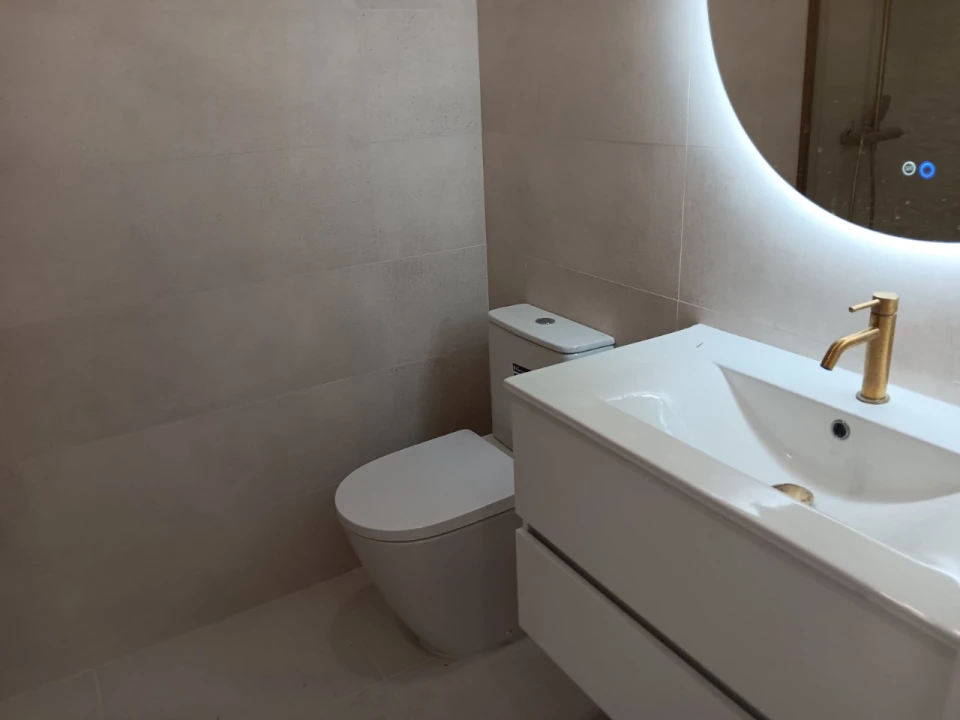 Apartamento T2 para Venda em Venteira Foto 18