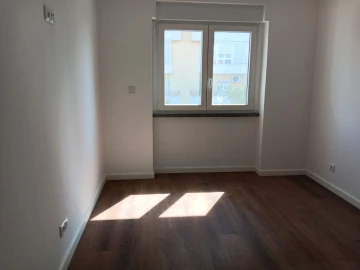 Apartamento T2 para Venda em Venteira