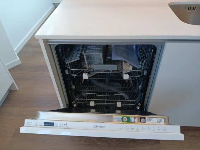 Apartamento T2 para Venda em Venteira Foto 5