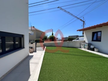 Moradia T3 para Venda em Areosa