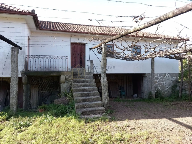 Moradia T4 para Venda em Gemieira Foto 18