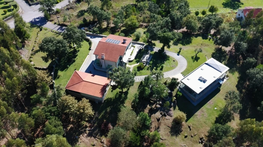 Moradia T4 para Venda em São Pedro de Arcos