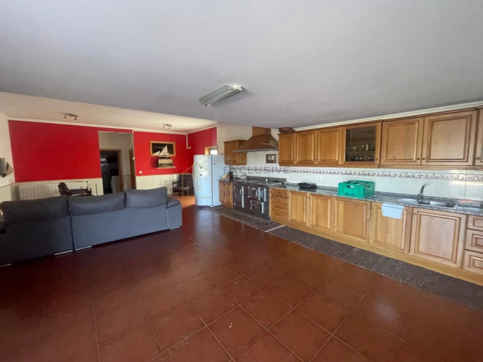 Moradia T4 para Venda em Vila Praia de Ancora Foto 16