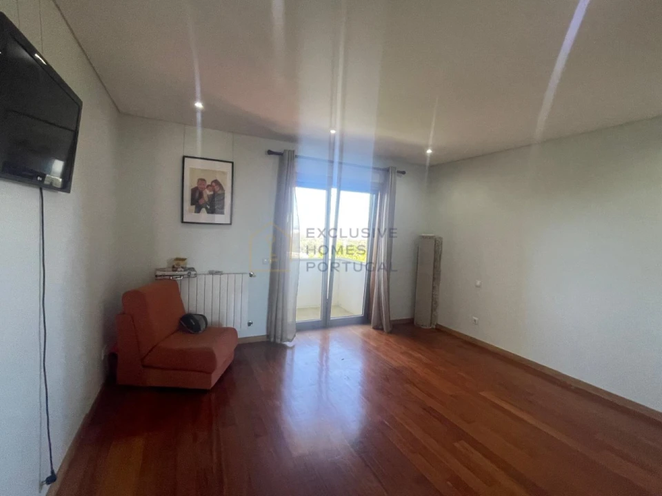 Moradia T4 para Venda em Vila Praia de Ancora Foto 23