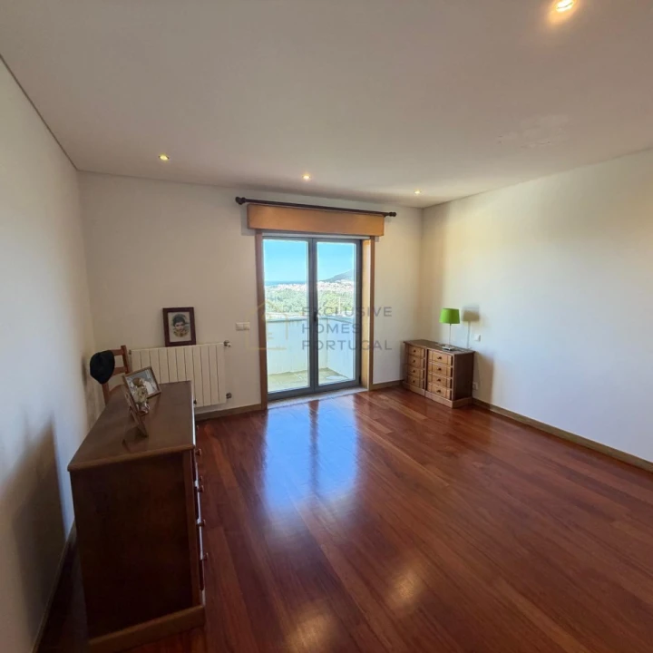 Moradia T4 para Venda em Vila Praia de Ancora Foto 24