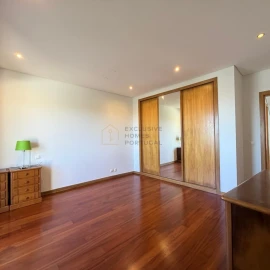 Moradia T4 para Venda em Vila Praia de Ancora