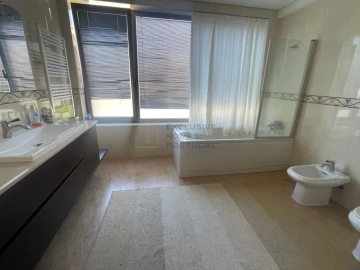 Moradia T4 para Venda em Vila Praia de Ancora