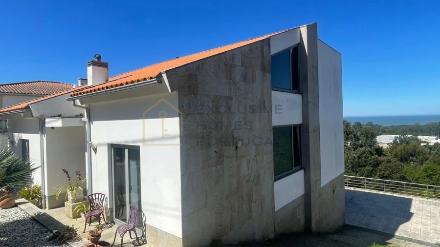Moradia T4 para Venda em Vila Praia de Ancora
