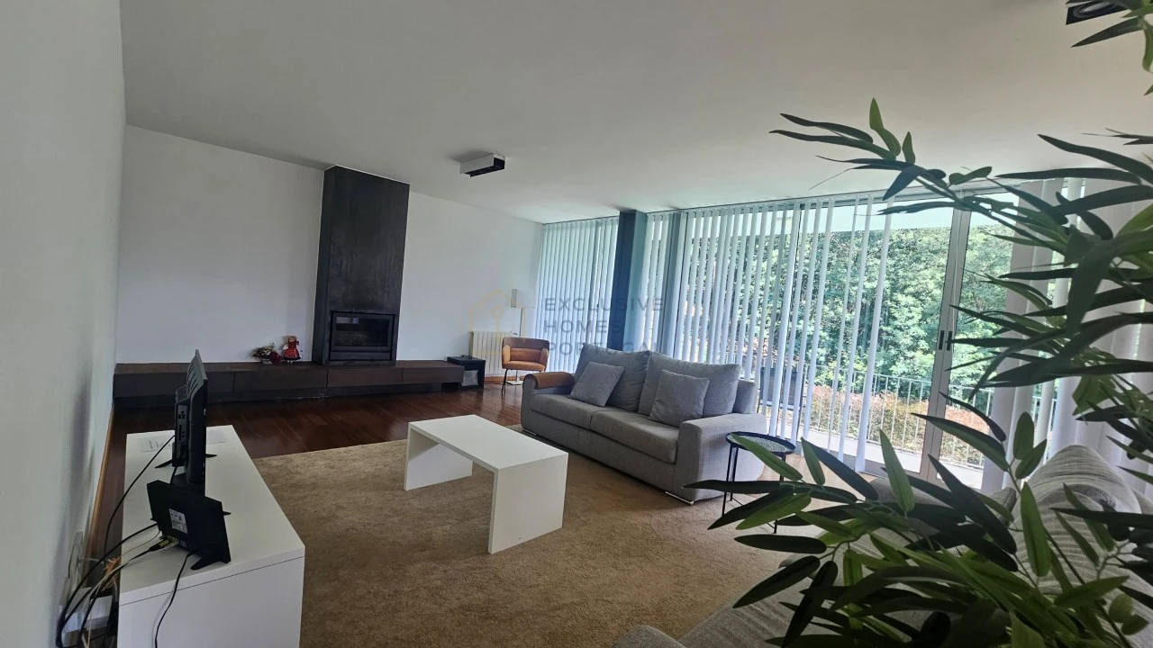 Moradia T3 para Venda em Fornelos e Queijada Foto 5