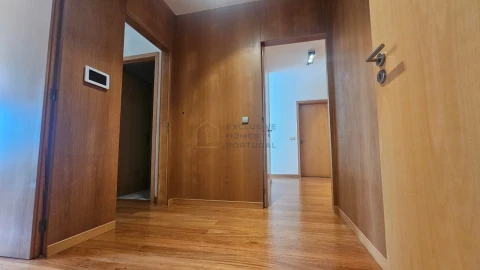 Moradia T3 para Venda em Fornelos e Queijada