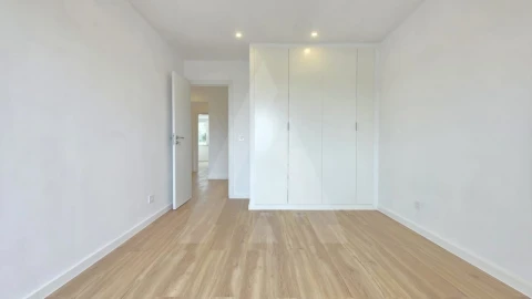 Apartamento T3 para Venda em Camarate, Unhos e Apelação