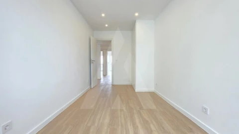 Apartamento T3 para Venda em Camarate, Unhos e Apelação