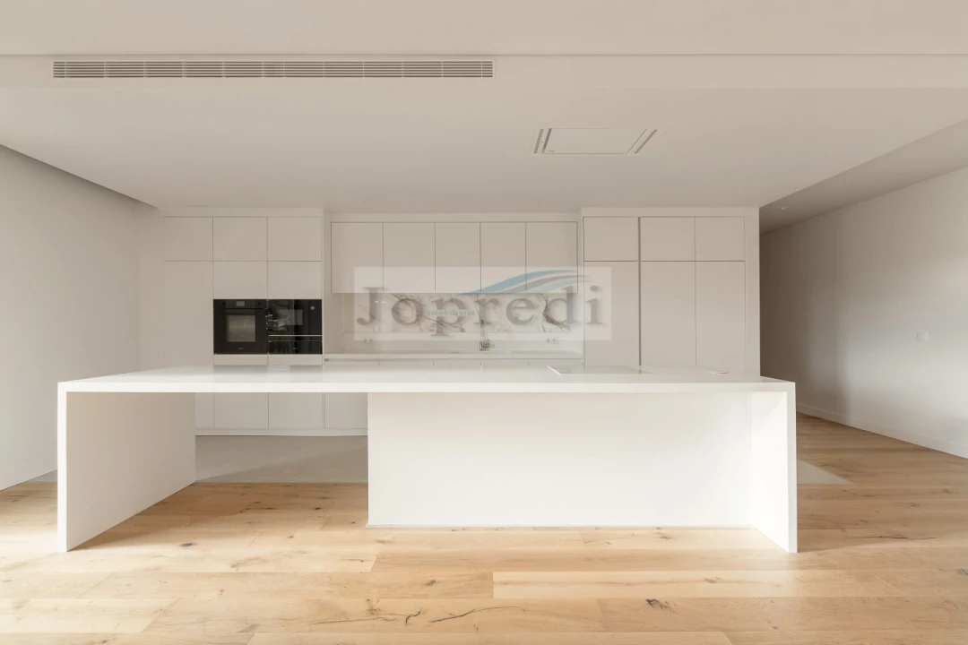 Apartamento T4 para Venda em Carcavelos e Parede Foto 3