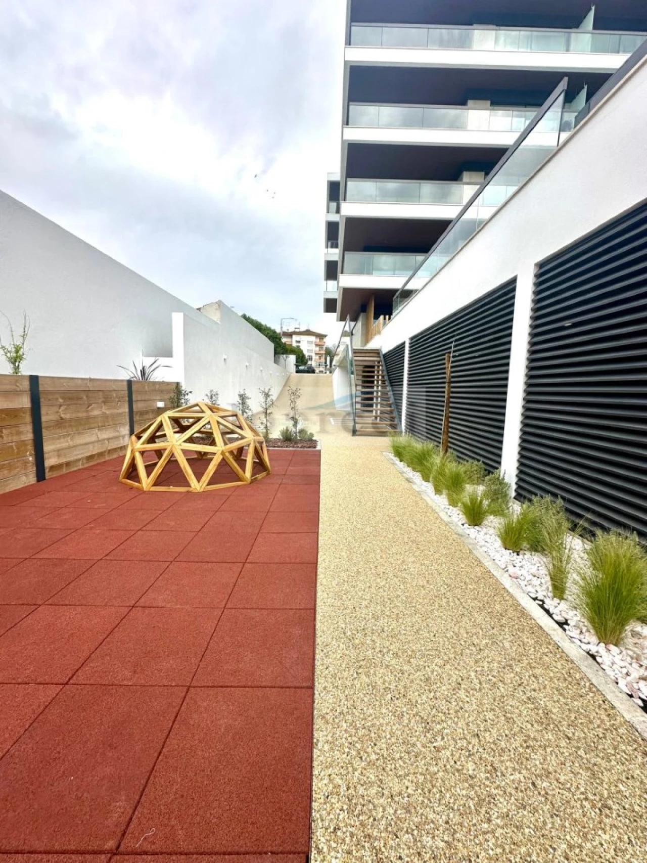 Apartamento T4 para Venda em Carcavelos e Parede Foto 46