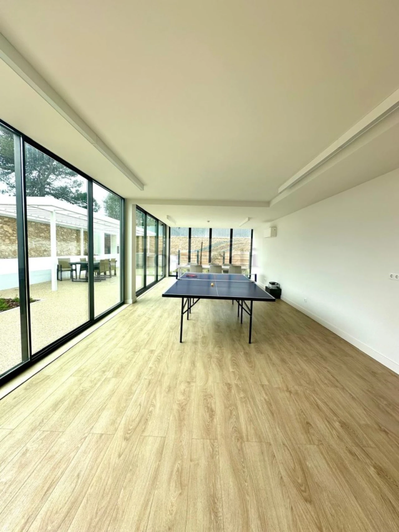 Apartamento T4 para Venda em Carcavelos e Parede Foto 49