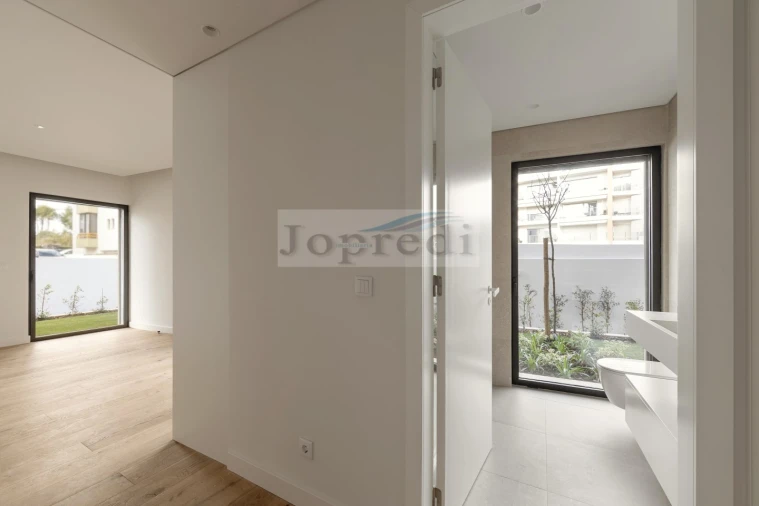 Apartamento T4 para Venda em Carcavelos e Parede Foto 11