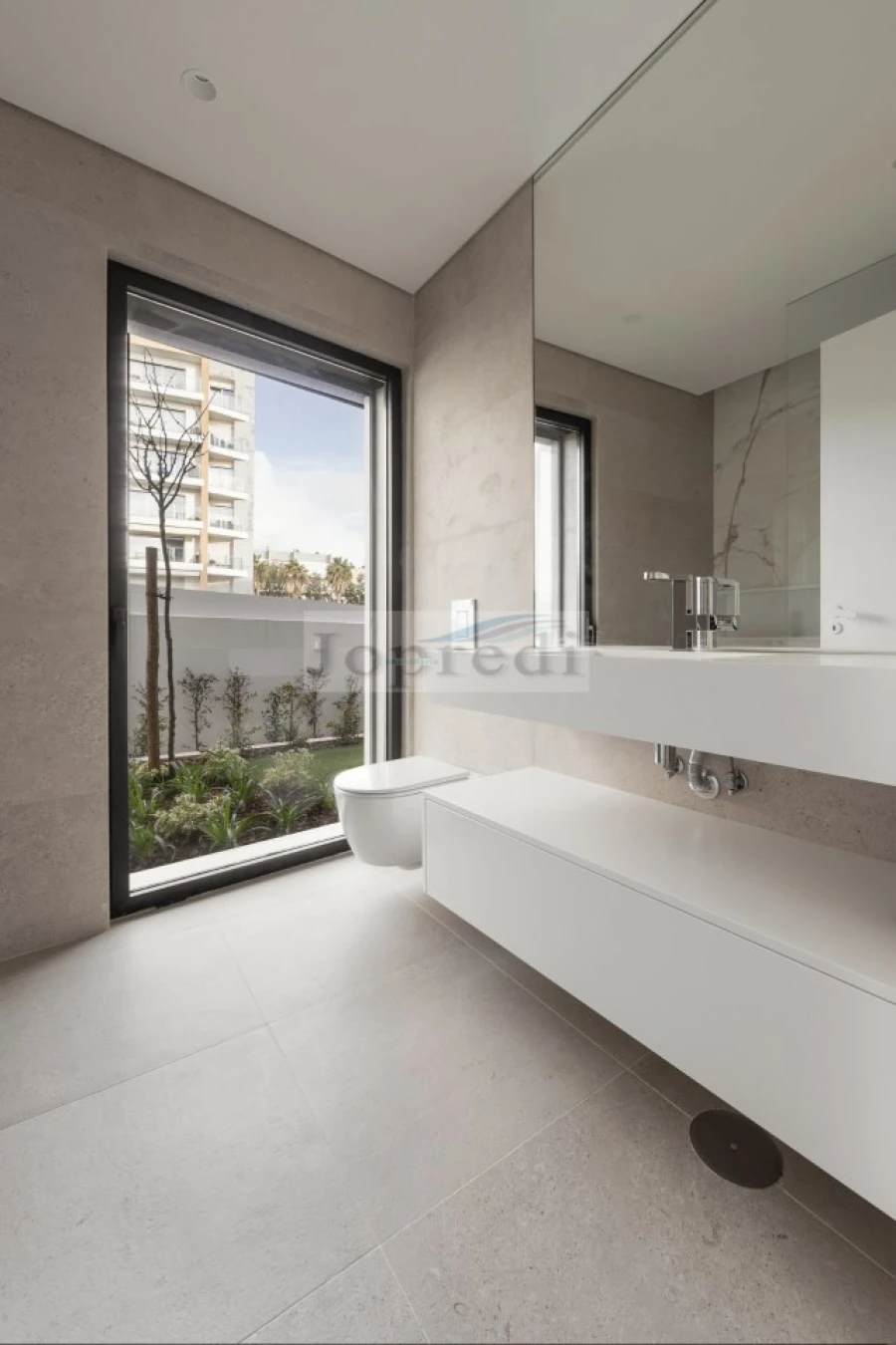Apartamento T4 para Venda em Carcavelos e Parede Foto 16