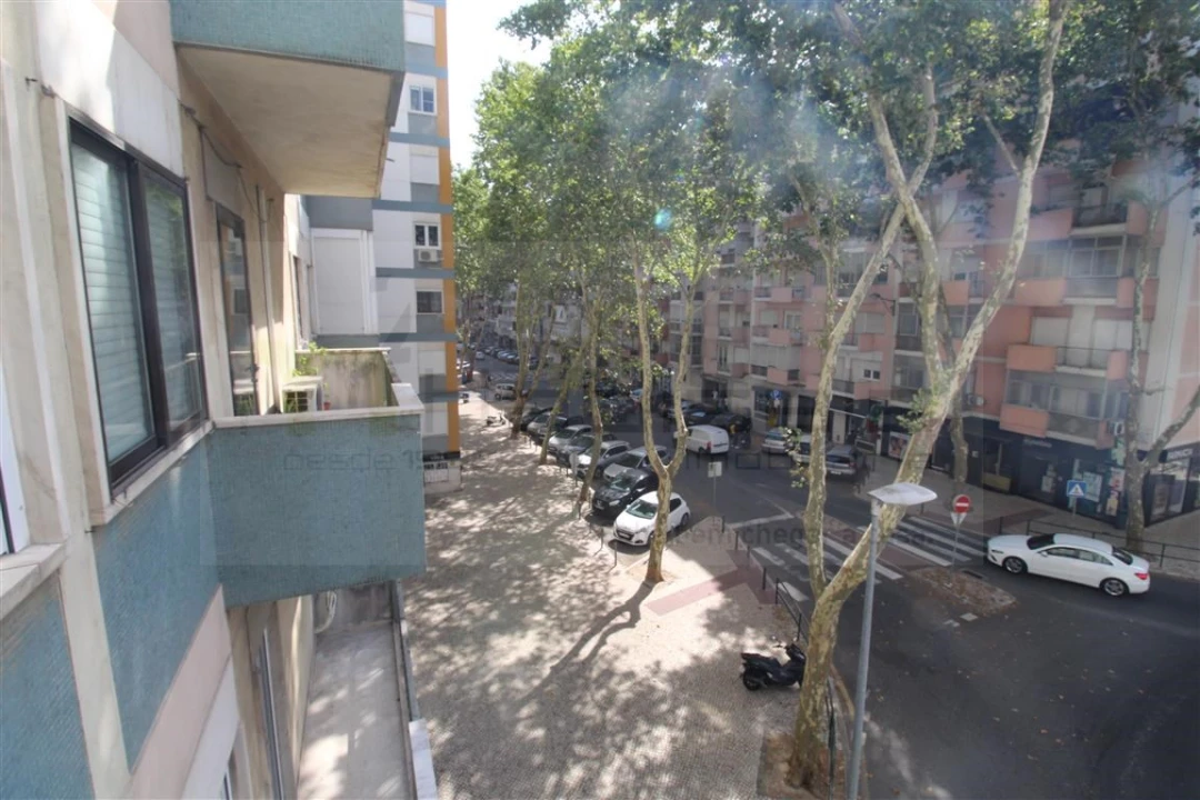 Apartamento T3 para Venda em Benfica Foto 8