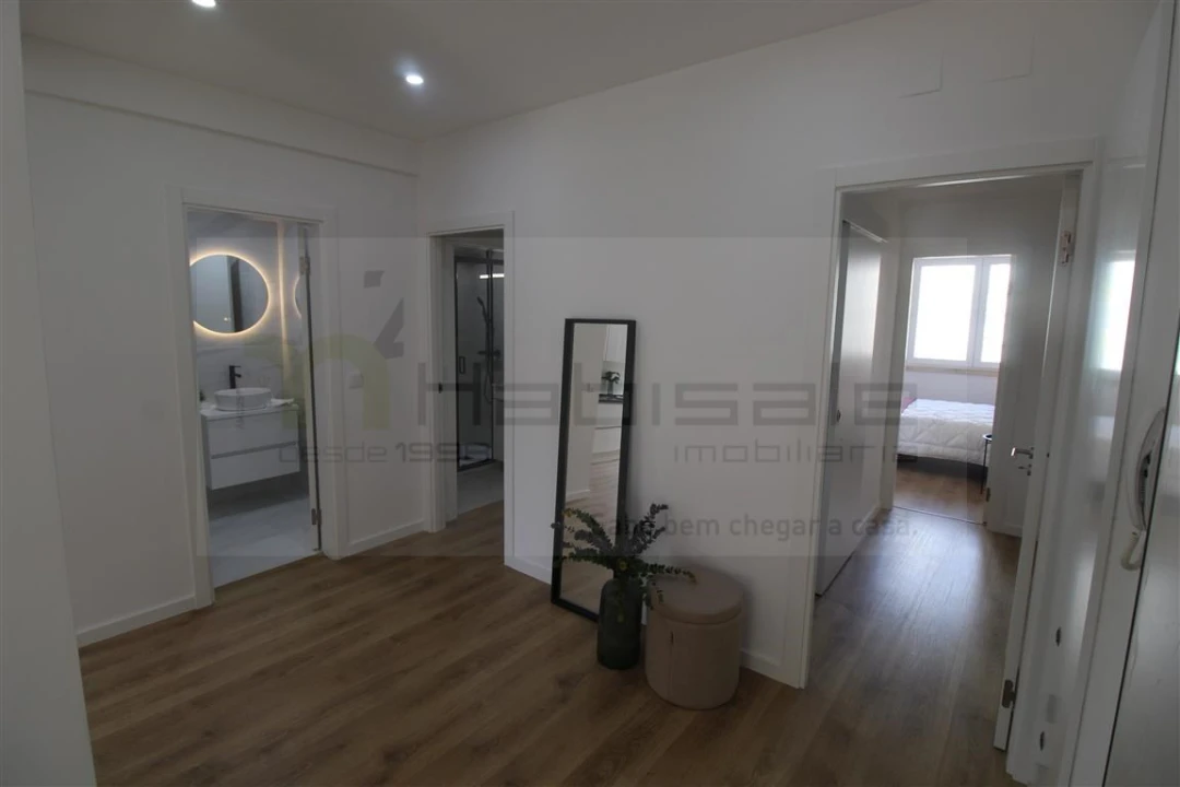 Apartamento T3 para Venda em Benfica Foto 10