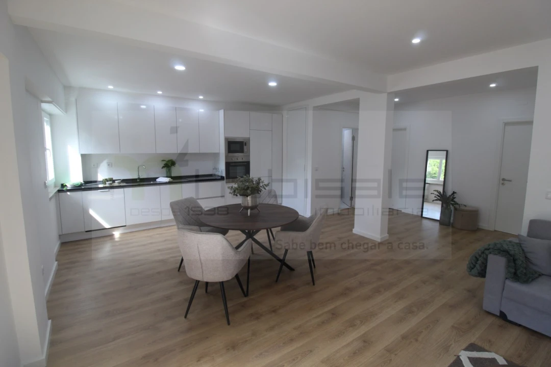 Apartamento T3 para Venda em Benfica Foto 24