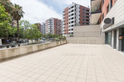 Loja para Venda em Odivelas