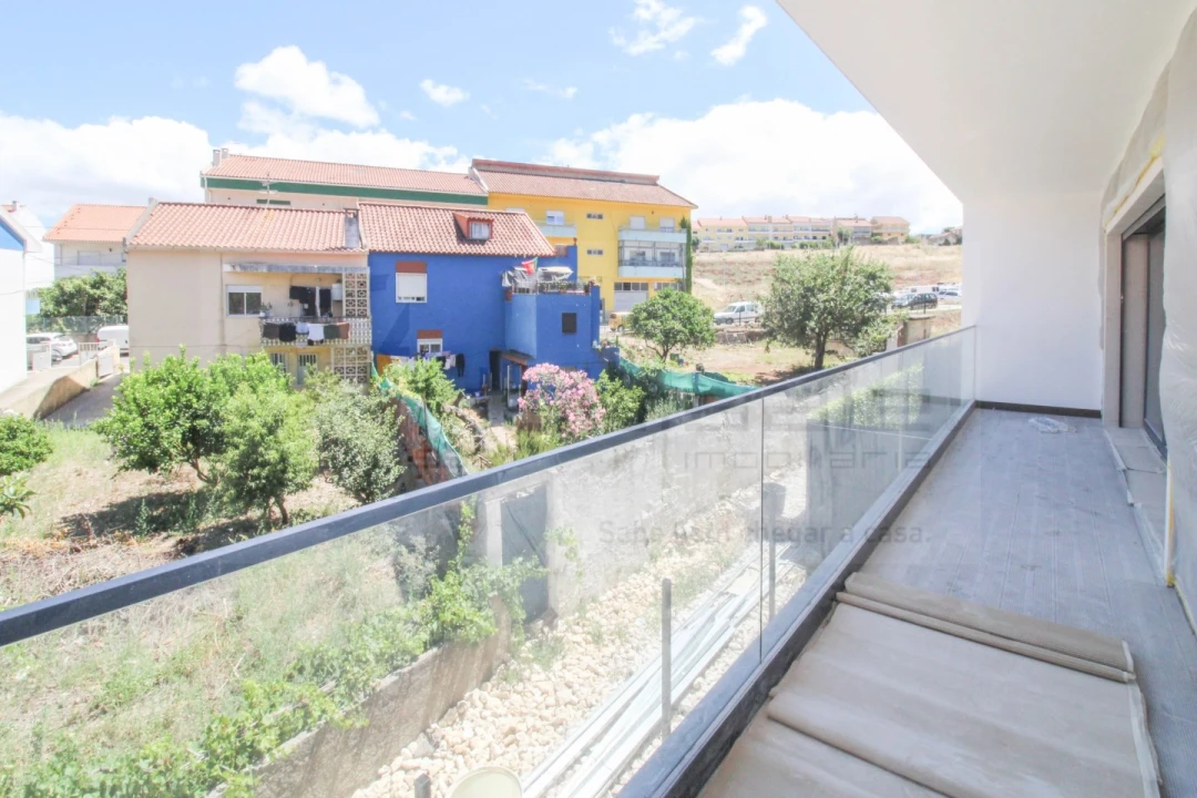 Moradia T5 para Venda em Ramada e Caneças Foto 14
