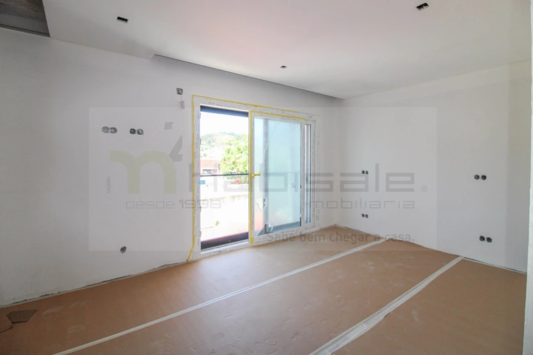 Moradia T5 para Venda em Ramada e Caneças Foto 30